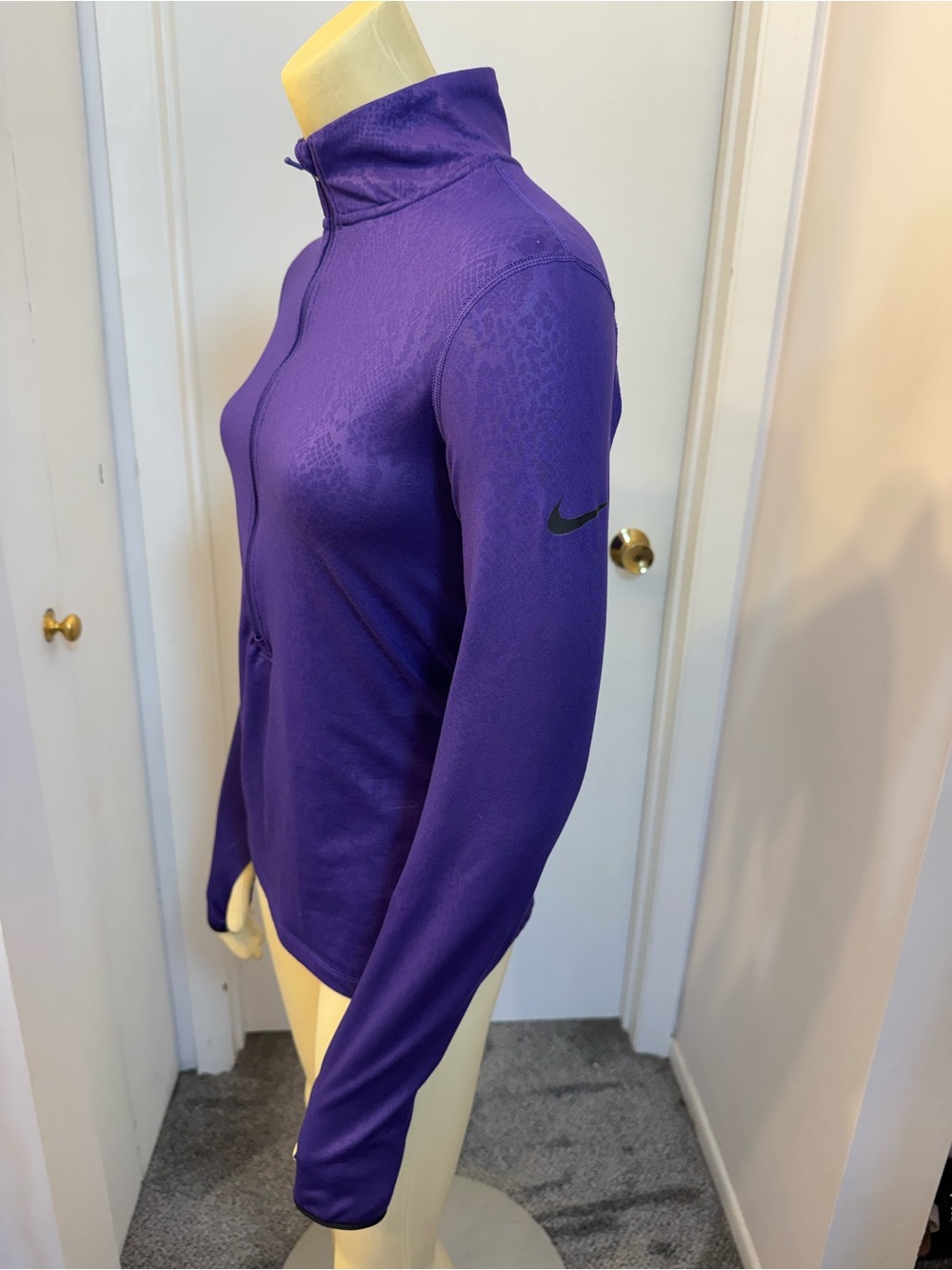 Nike Purple Long-Sleeve Quarter Zip Performance Top - Picture 3 of 10